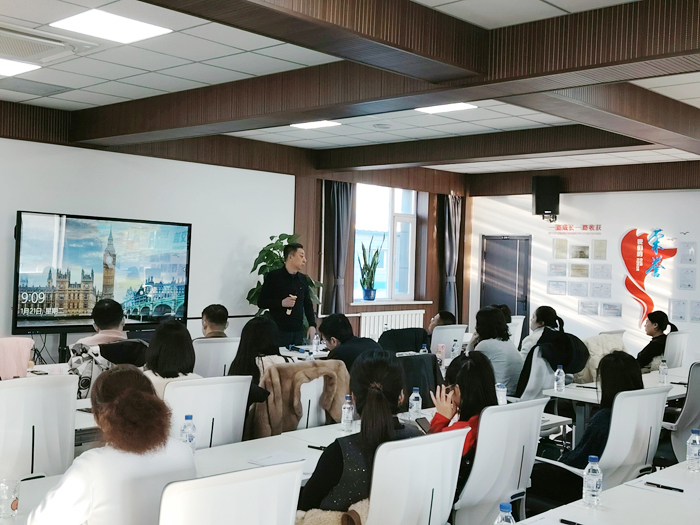 凝聚力量，共创未来：莱沃医疗年终工作总结会